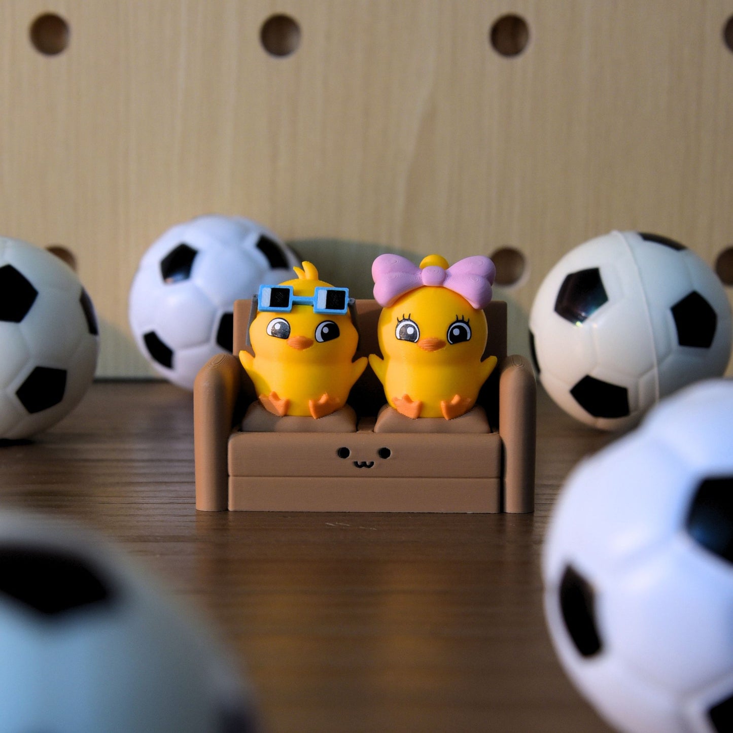 The Quack & Lola - Emotional Support Football World Cup Edition Clicker