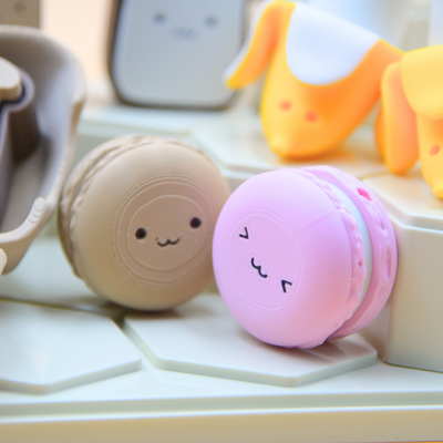 Macaron MEOW Clicky Keychain