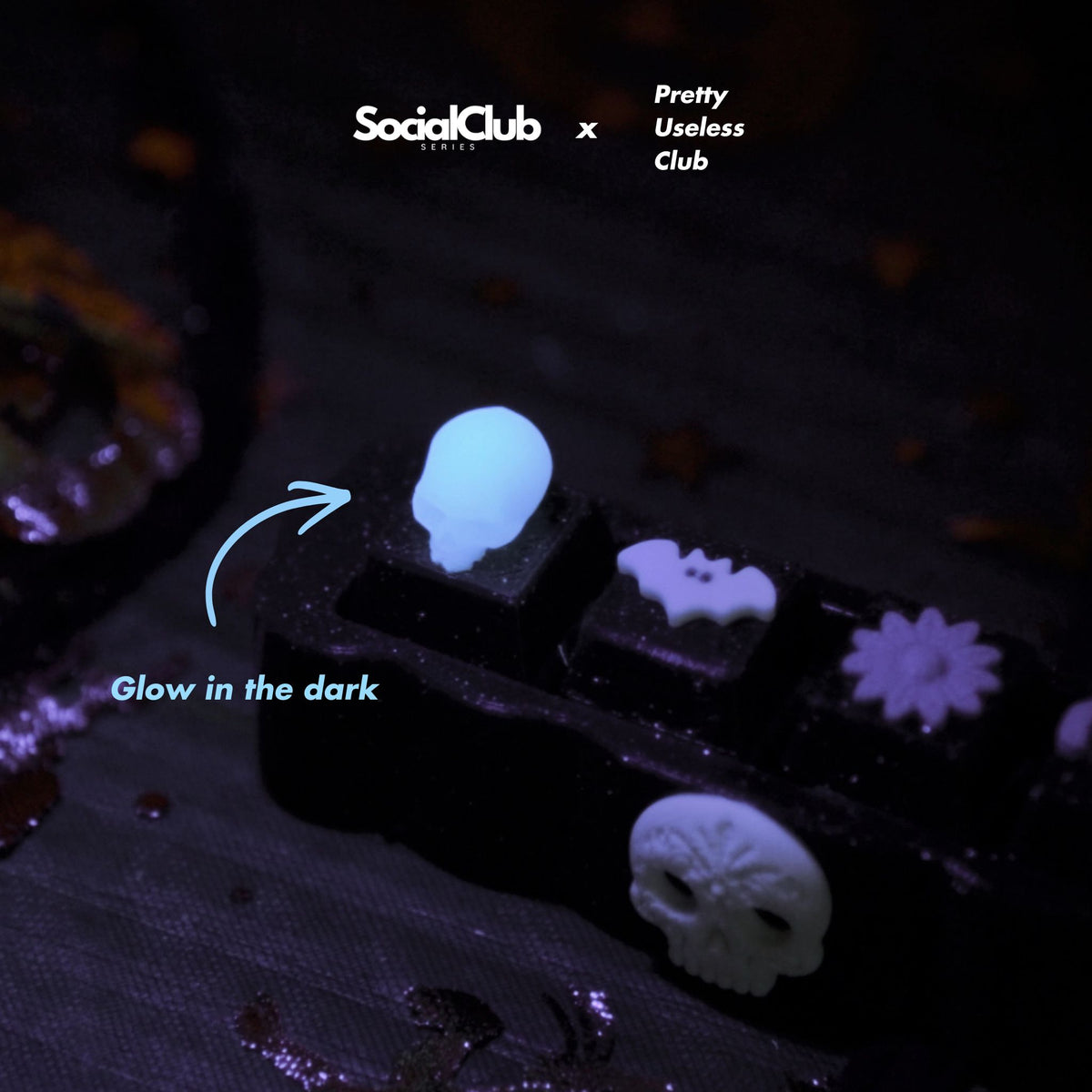 [Pre-order] Emotional Support Halloween Clicker (with Light)